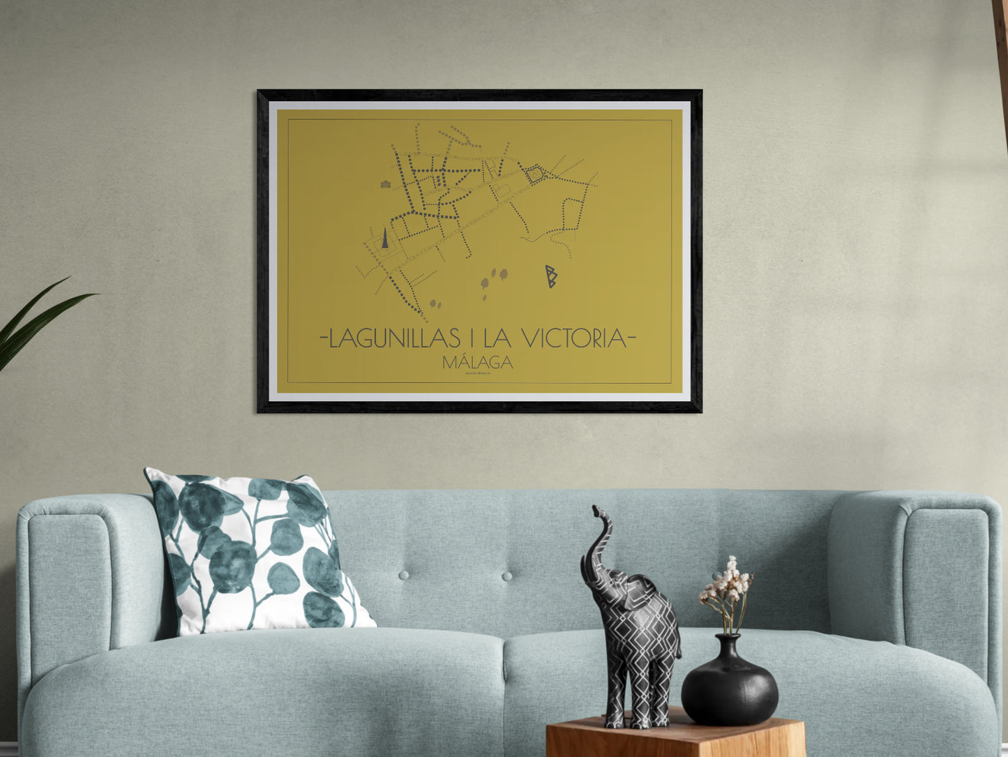 100x70 poster map of Malaga city lagunillas and la victoria, gold variant.